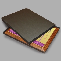 Плакетка на деревянной основе — полноцветная печать, металл, коробка